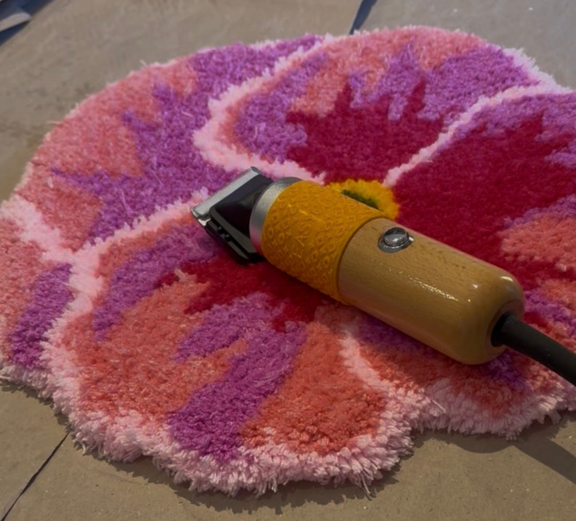 La Tonte en Tufting : Le Savoir-Faire Artisanal qui Fait Toute la Différence