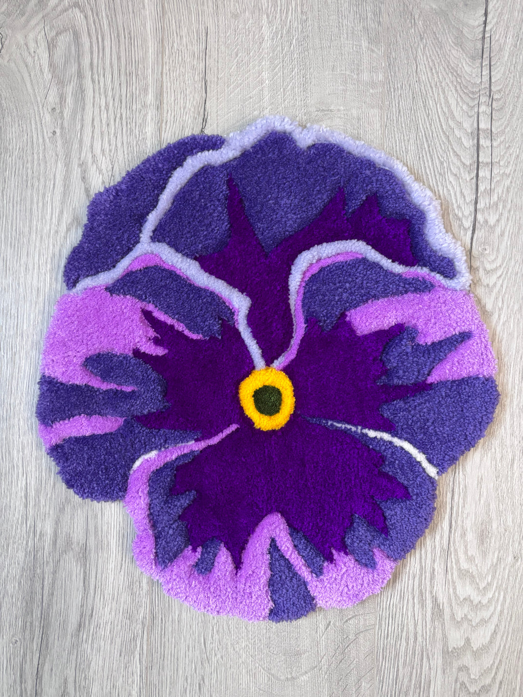 Grande suspension murale - Pensée violette