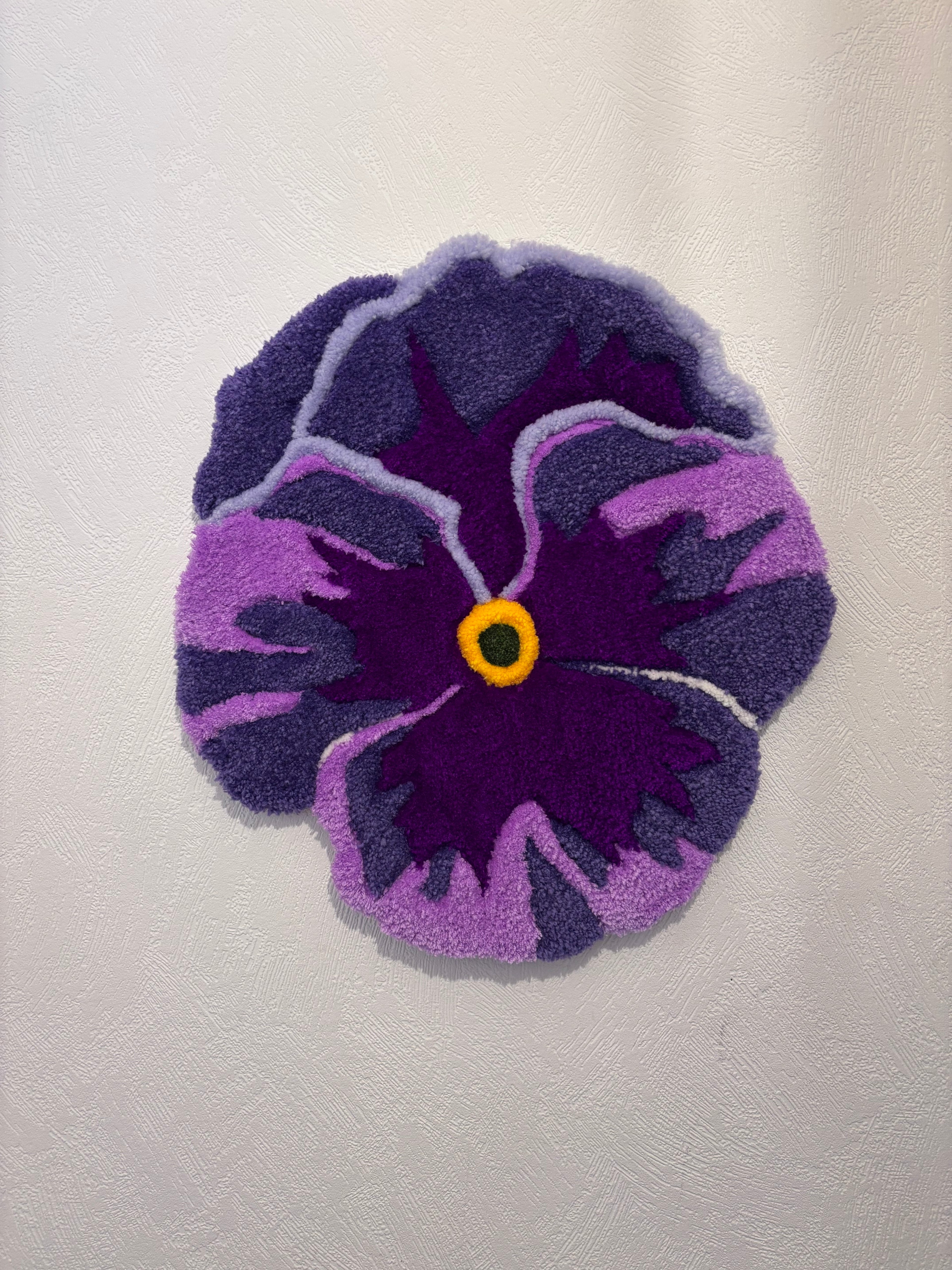 Grande suspension murale - Pensée violette